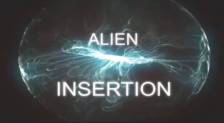 Alien Insertion by Monica Rossi_animation